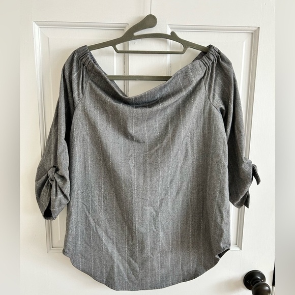 Babaton Aritzia grey off the shoulder Malik blouse size XS - Picture 4 of 6